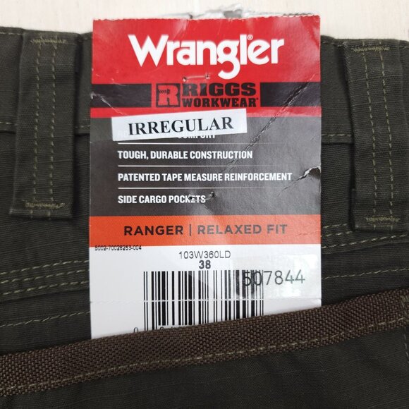 Wrangler Riggs Workwear Relaxed Fit Cargo Shorts Mens Size 38 Durable Irregular - Picture 3 of 10